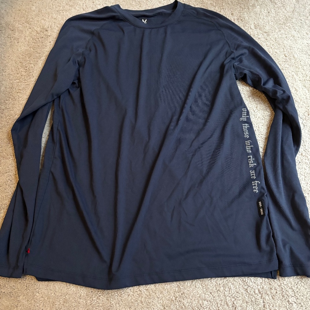 Men’s ASRV long sleeve size Large